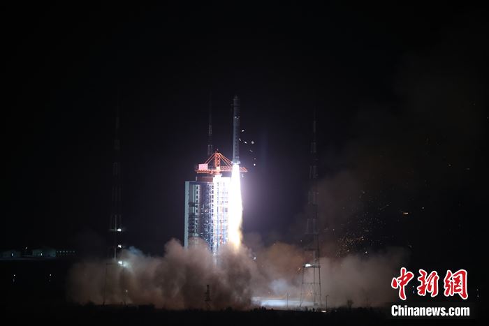 中国成功发射高分五号01A卫星